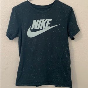 Nike t-shirt